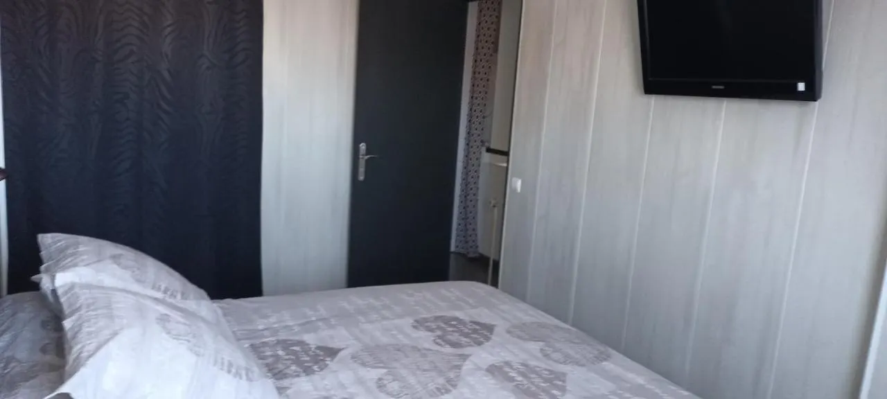 Le Queirele Apartment Le Lavandou 0*,